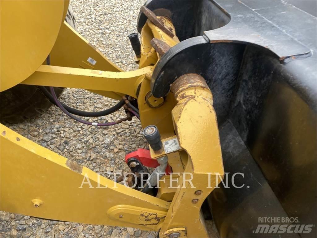 CAT 930M Paletli dozerler