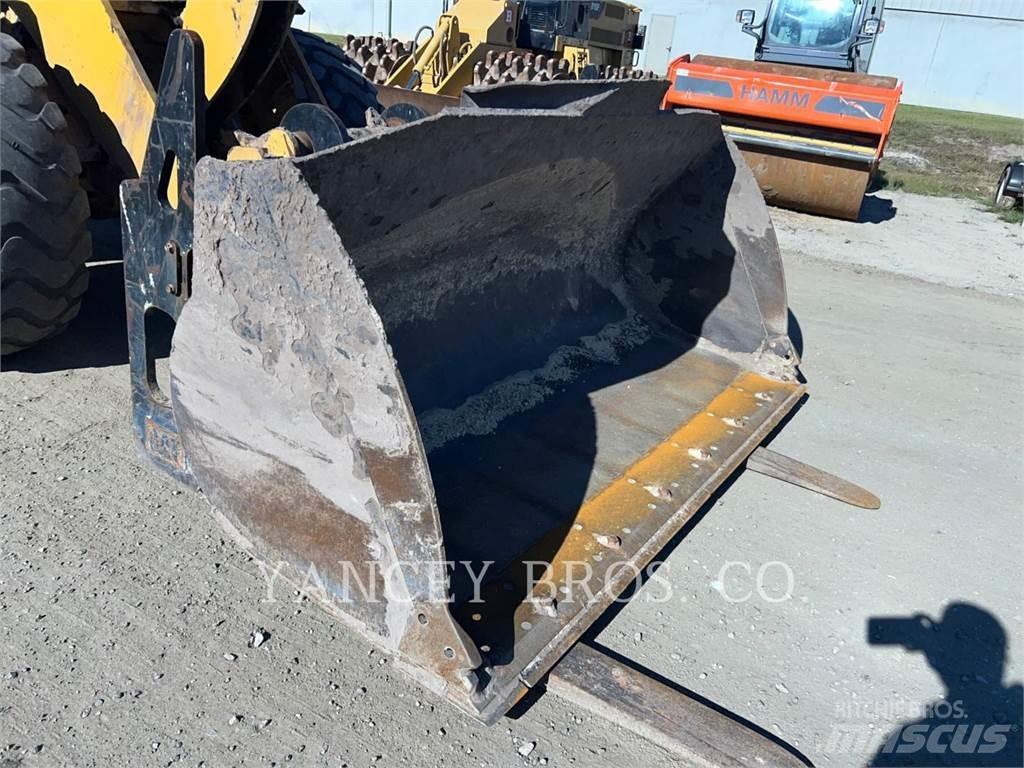 CAT 930M Tekerlekli yükleyiciler