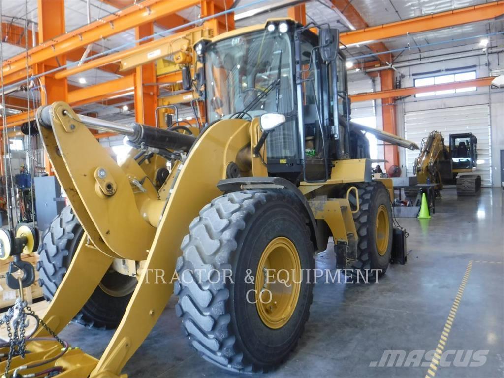 CAT 930M Tekerlekli yükleyiciler