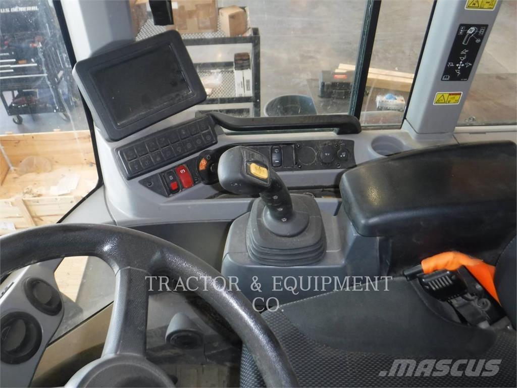 CAT 930M Tekerlekli yükleyiciler