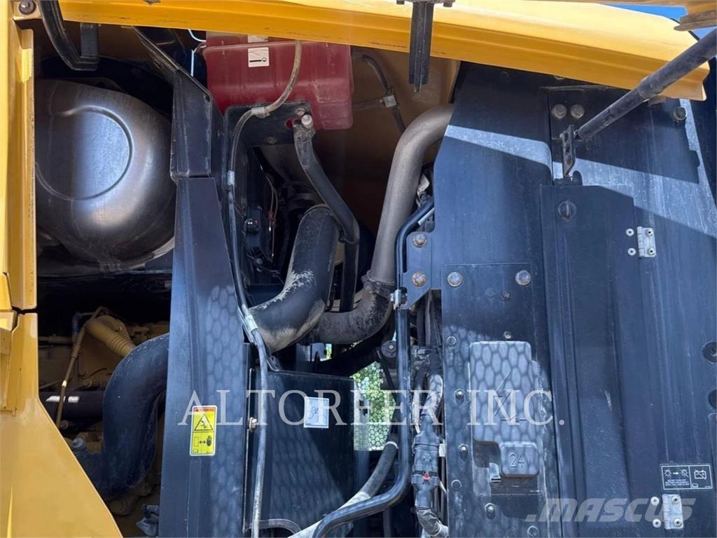 CAT 930M Tekerlekli yükleyiciler