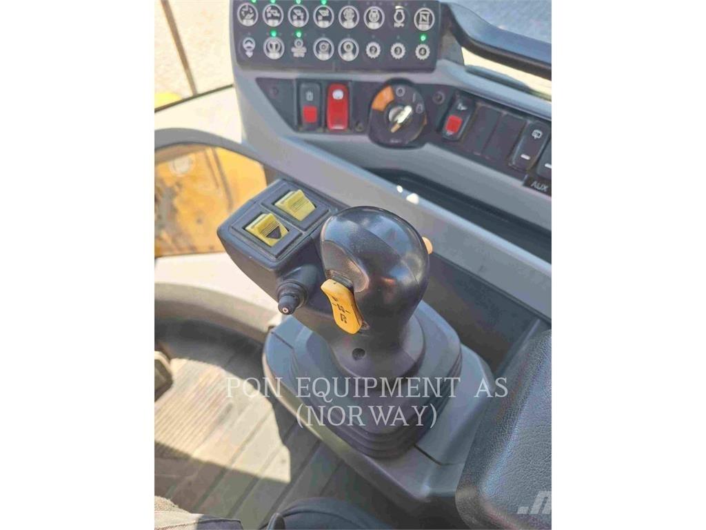 CAT 930M Tekerlekli yükleyiciler