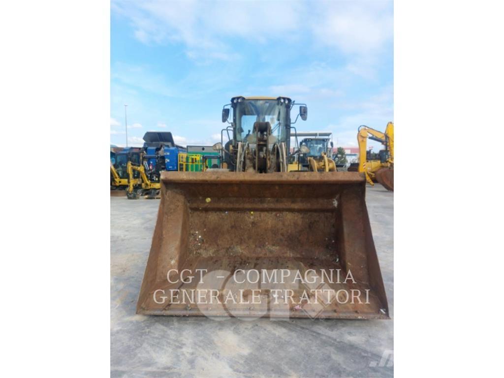 CAT 930M Tekerlekli yükleyiciler