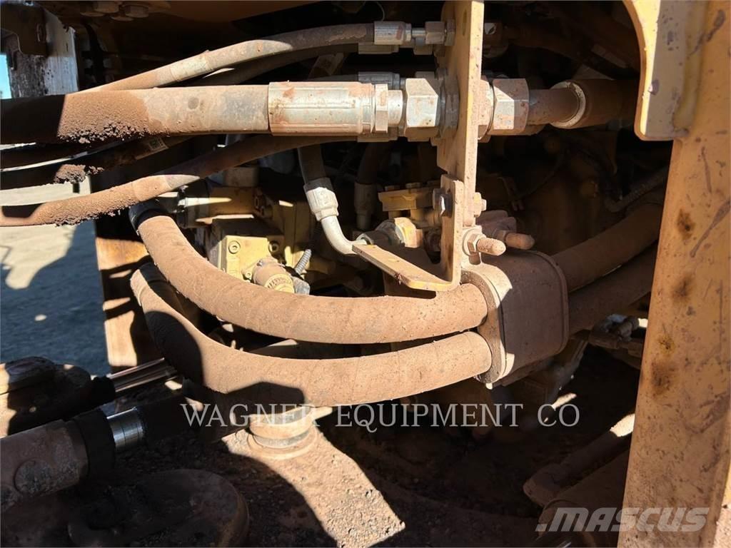 CAT 930M FC Tekerlekli yükleyiciler