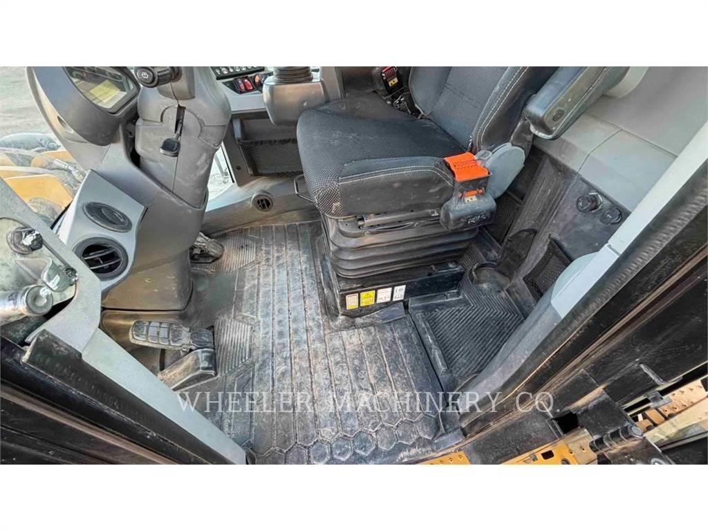 CAT 930M QC Tekerlekli yükleyiciler