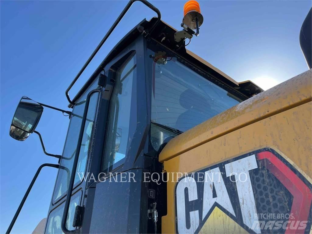 CAT 938 Tekerlekli yükleyiciler