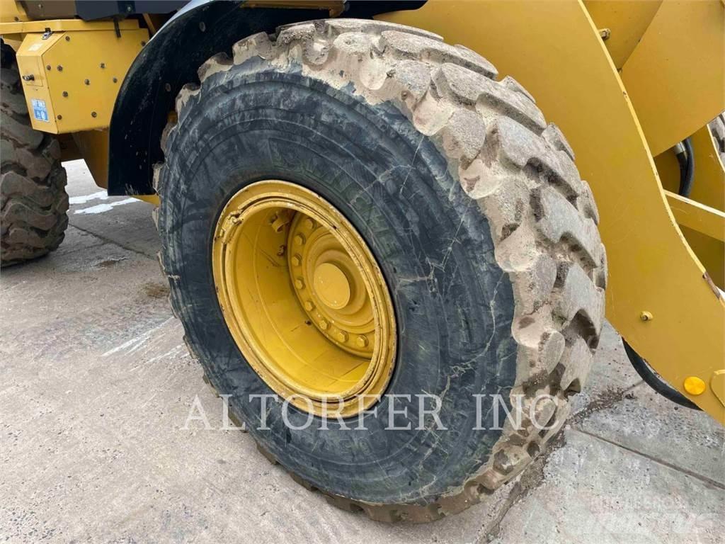 CAT 938M Tekerlekli yükleyiciler