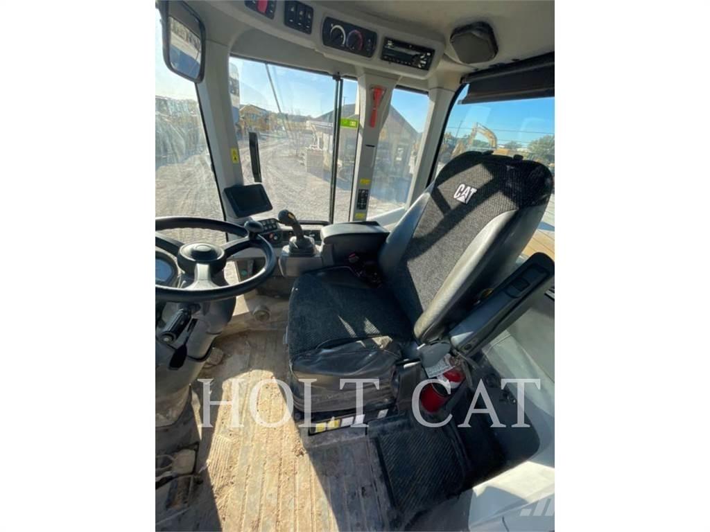 CAT 938M Tekerlekli yükleyiciler