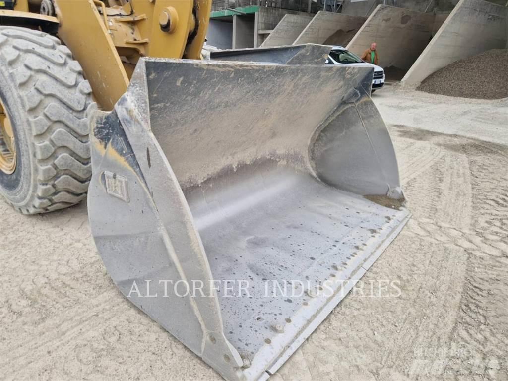 CAT 938M Tekerlekli yükleyiciler