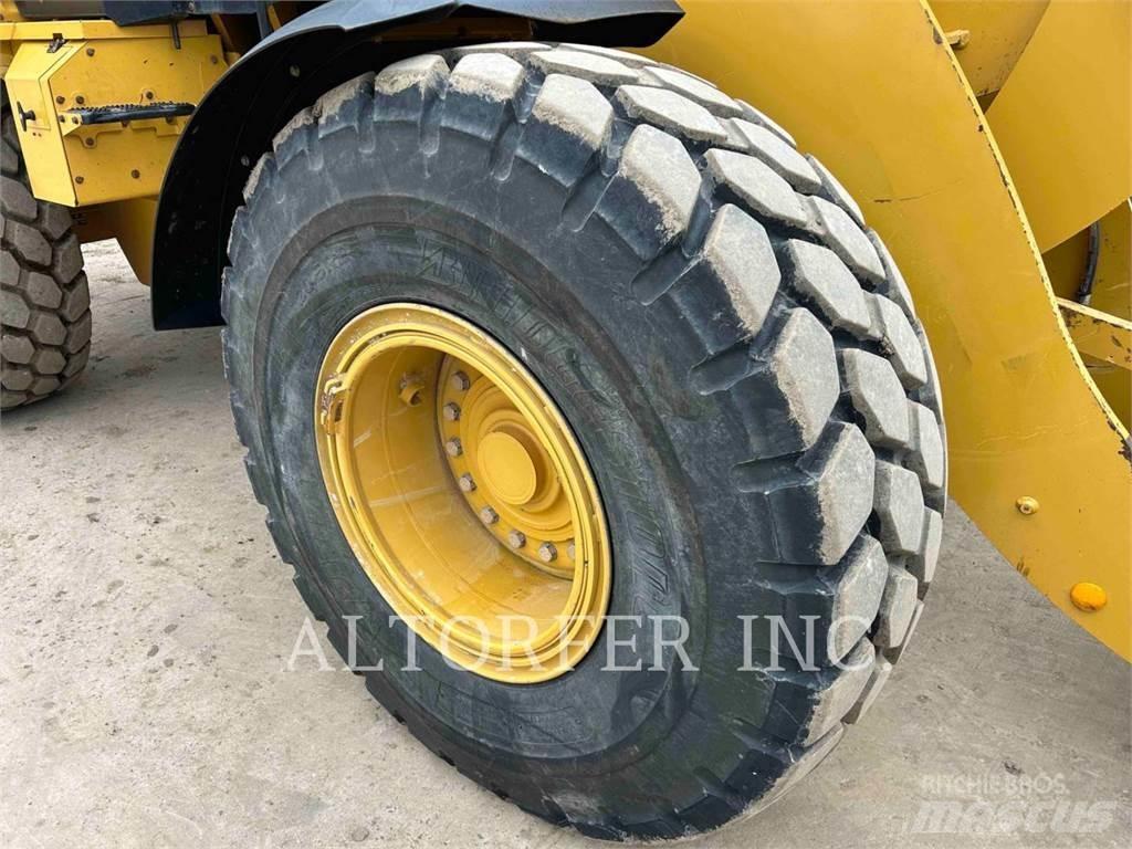 CAT 938M Tekerlekli yükleyiciler