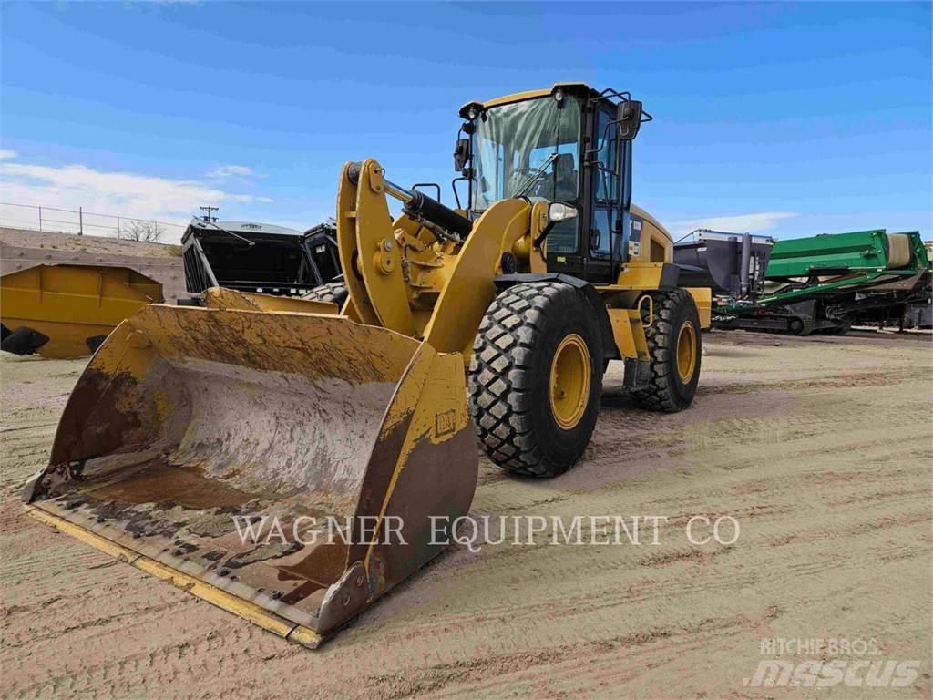 CAT 938M Tekerlekli yükleyiciler