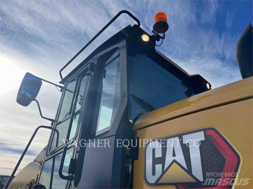 CAT 938M Tekerlekli yükleyiciler