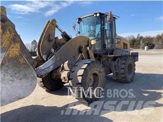 CAT 938M Tekerlekli yükleyiciler