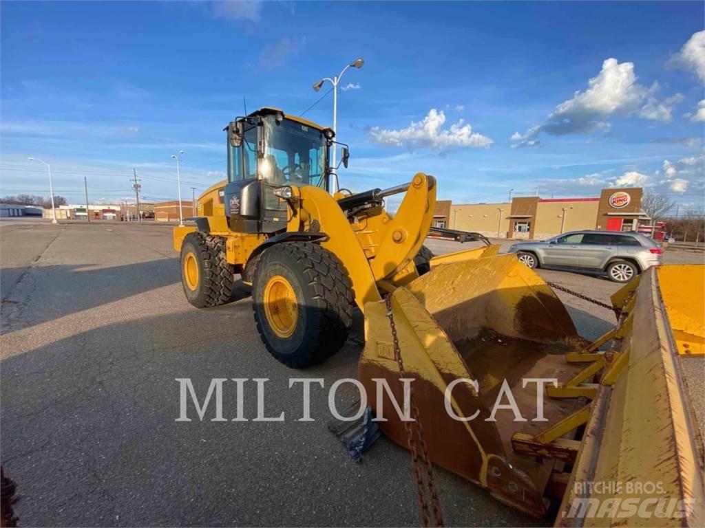 CAT 938M Tekerlekli yükleyiciler