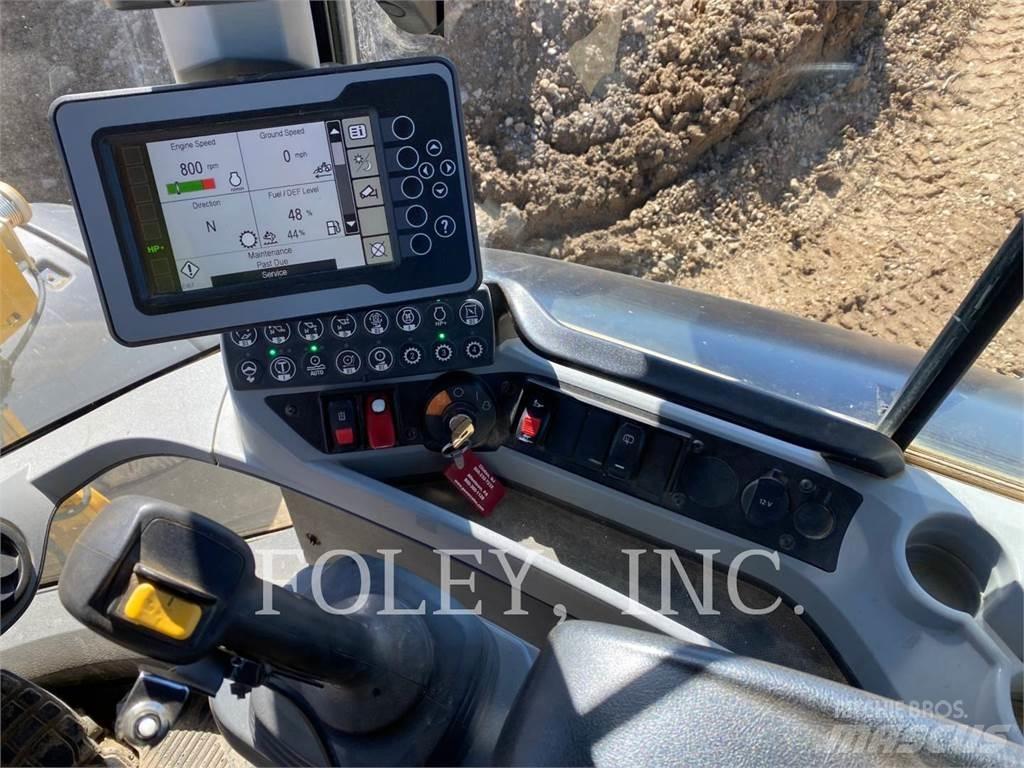CAT 938M Tekerlekli yükleyiciler