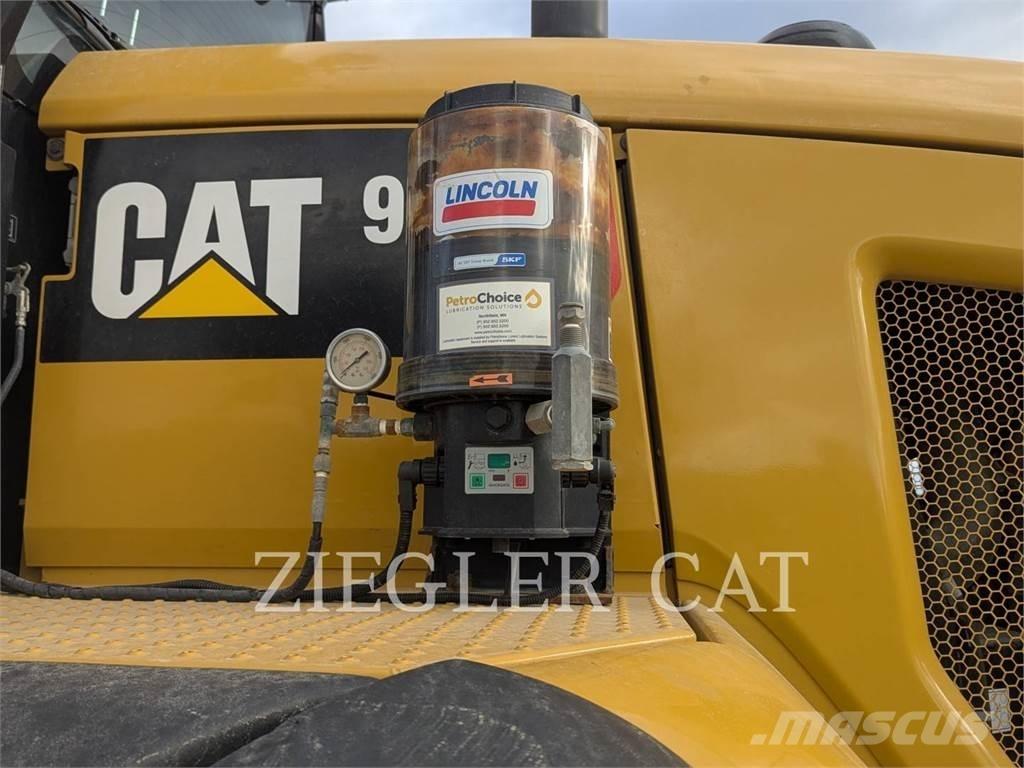 CAT 938M Tekerlekli yükleyiciler