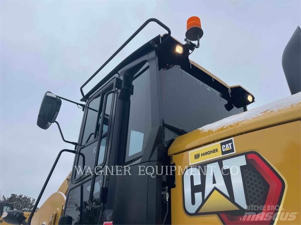 CAT 938M Tekerlekli yükleyiciler