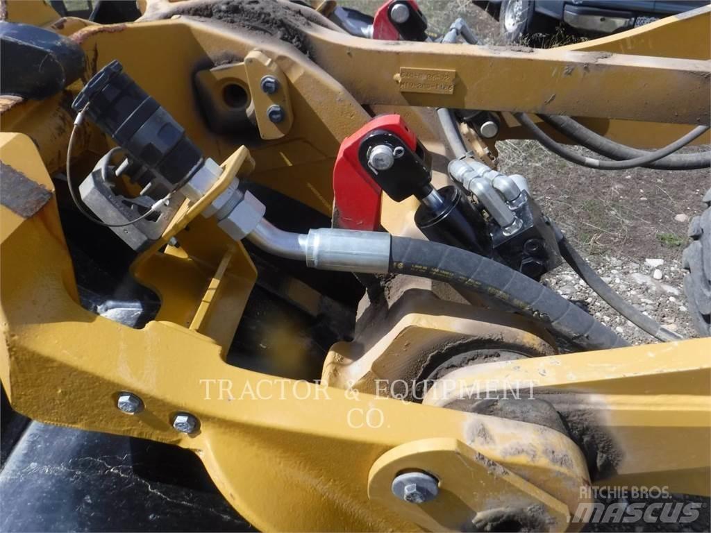 CAT 938M Tekerlekli yükleyiciler