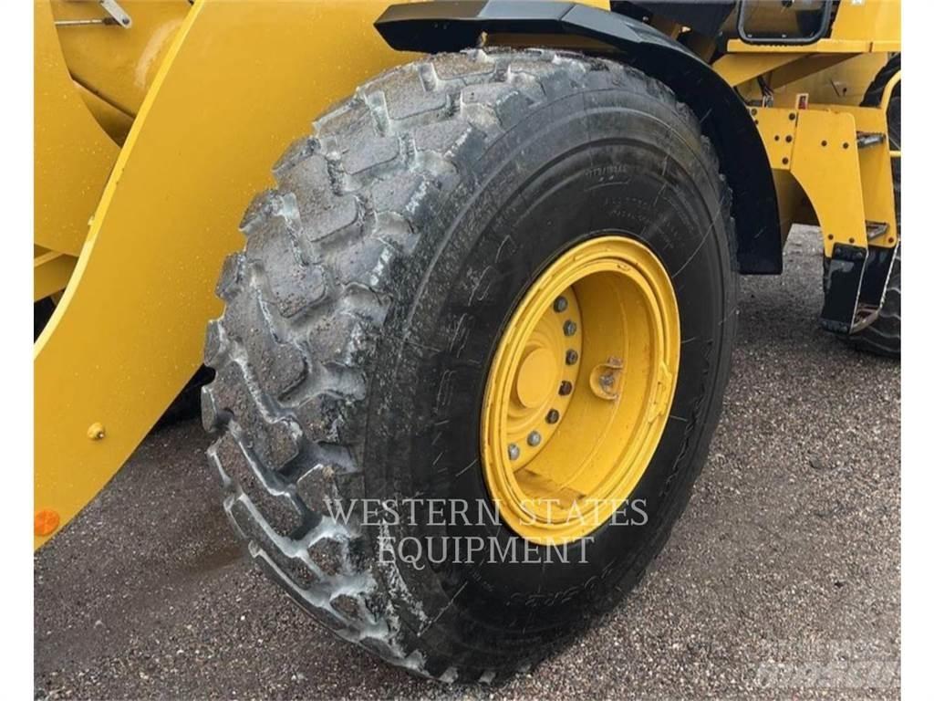 CAT 938M Tekerlekli yükleyiciler
