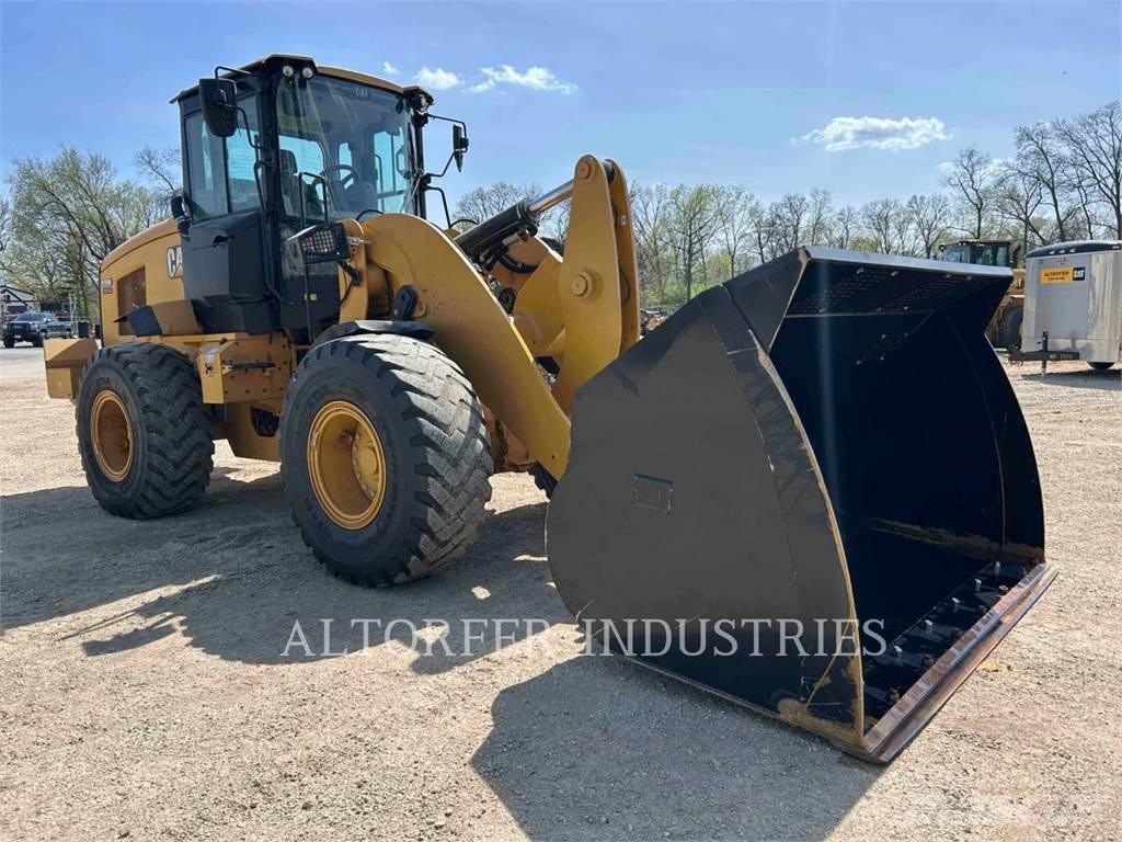 CAT 938M Tekerlekli yükleyiciler
