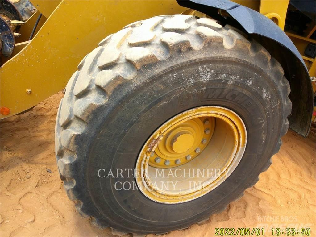 CAT 938M Tekerlekli yükleyiciler