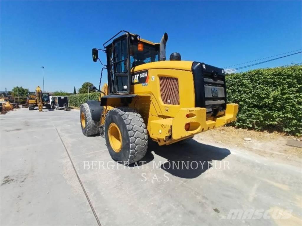 CAT 938M Tekerlekli yükleyiciler