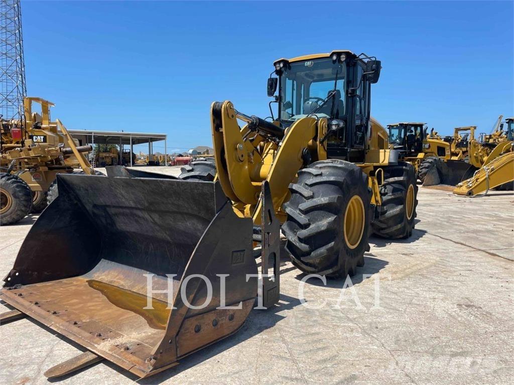 CAT 938M Tekerlekli yükleyiciler