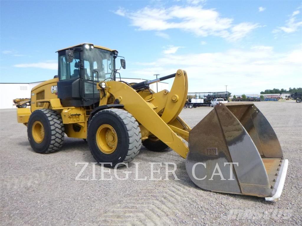 CAT 938M Tekerlekli yükleyiciler