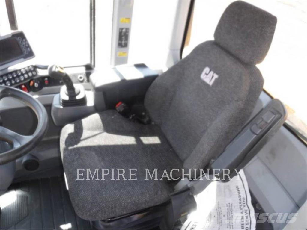 CAT 938M Tekerlekli yükleyiciler