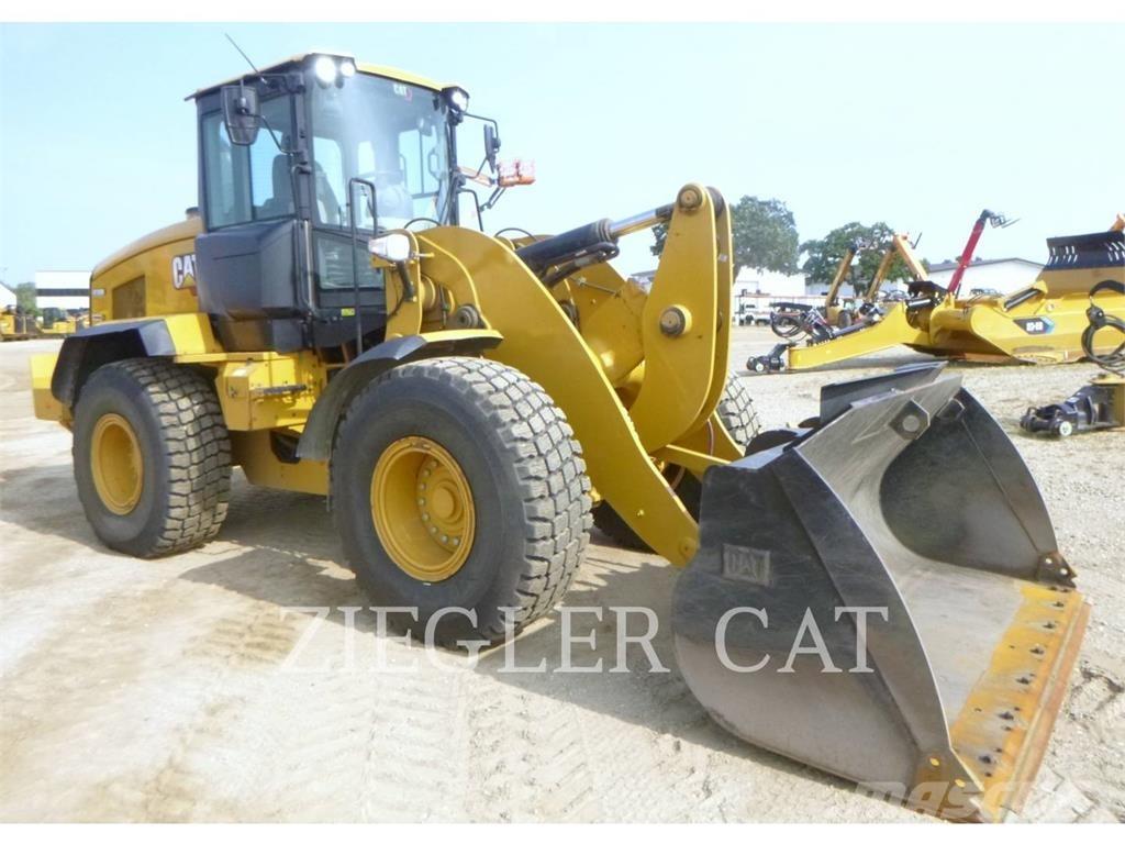 CAT 938M Tekerlekli yükleyiciler