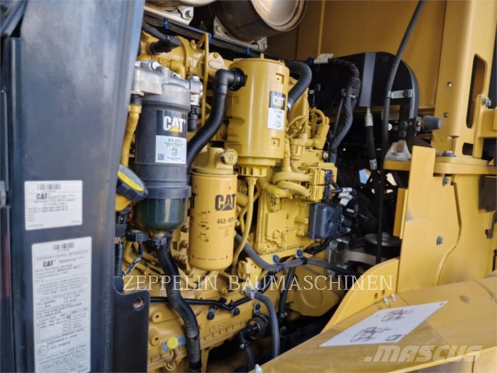 CAT 938M Tekerlekli yükleyiciler