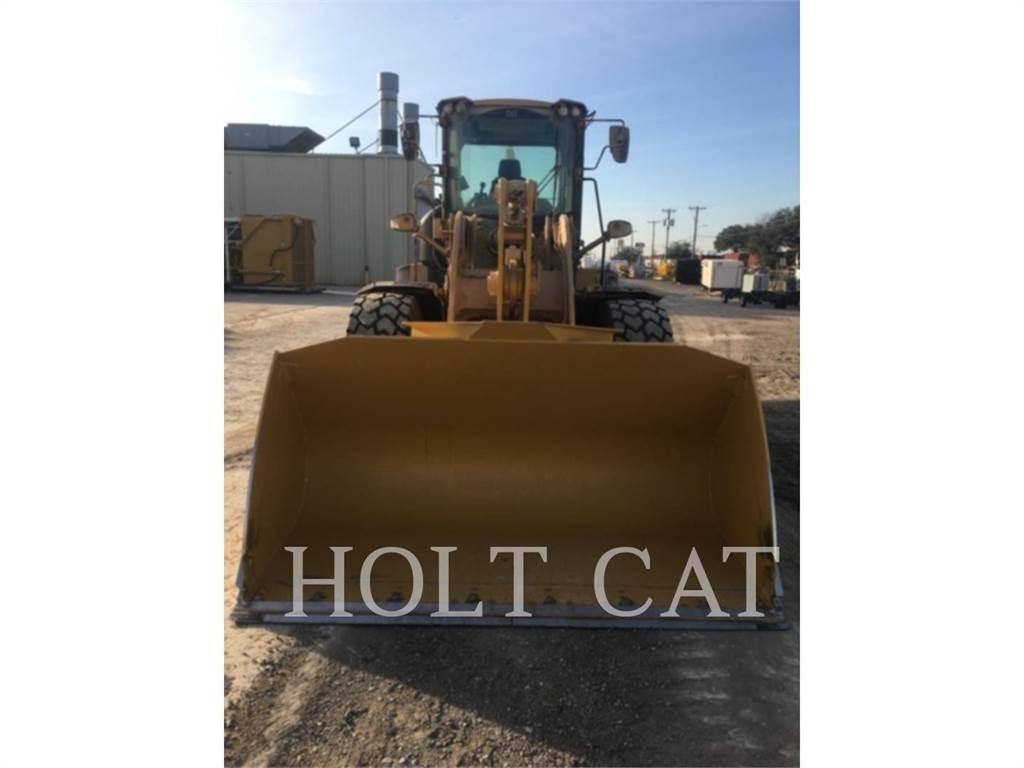 CAT 938M Tekerlekli yükleyiciler