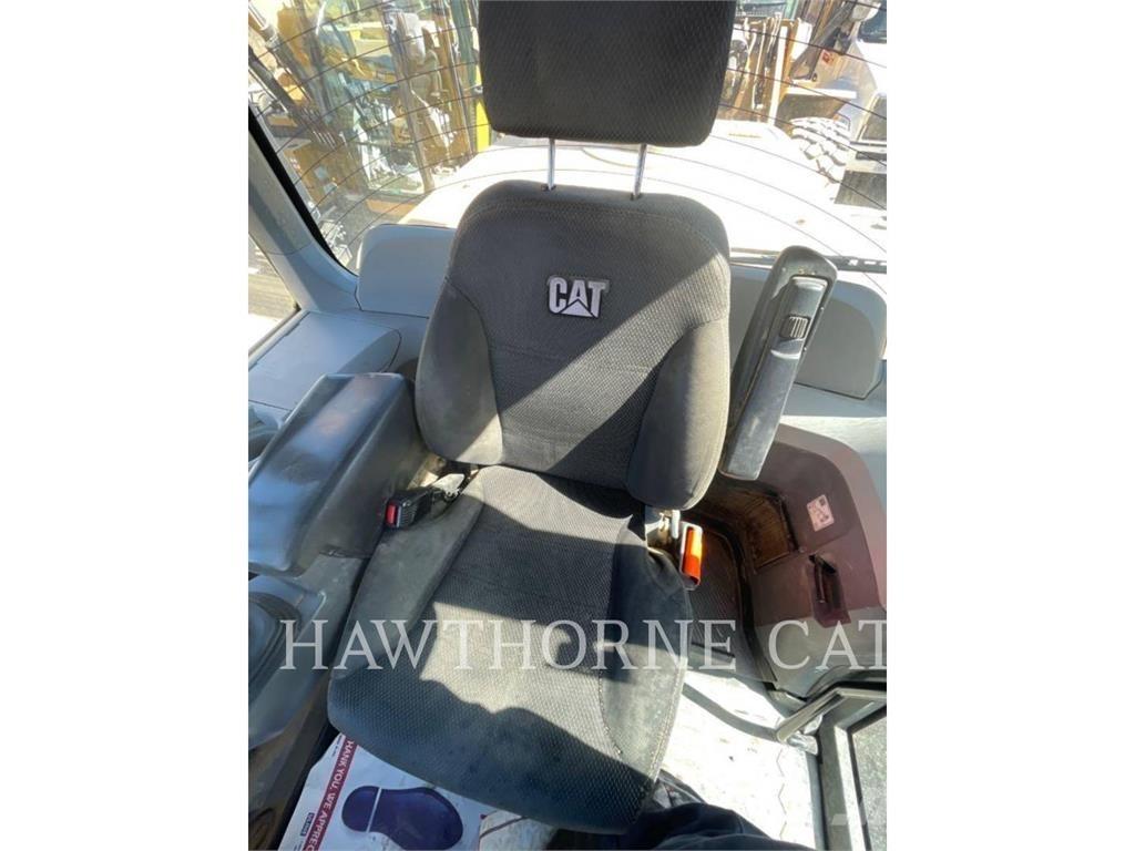 CAT 938M Tekerlekli yükleyiciler