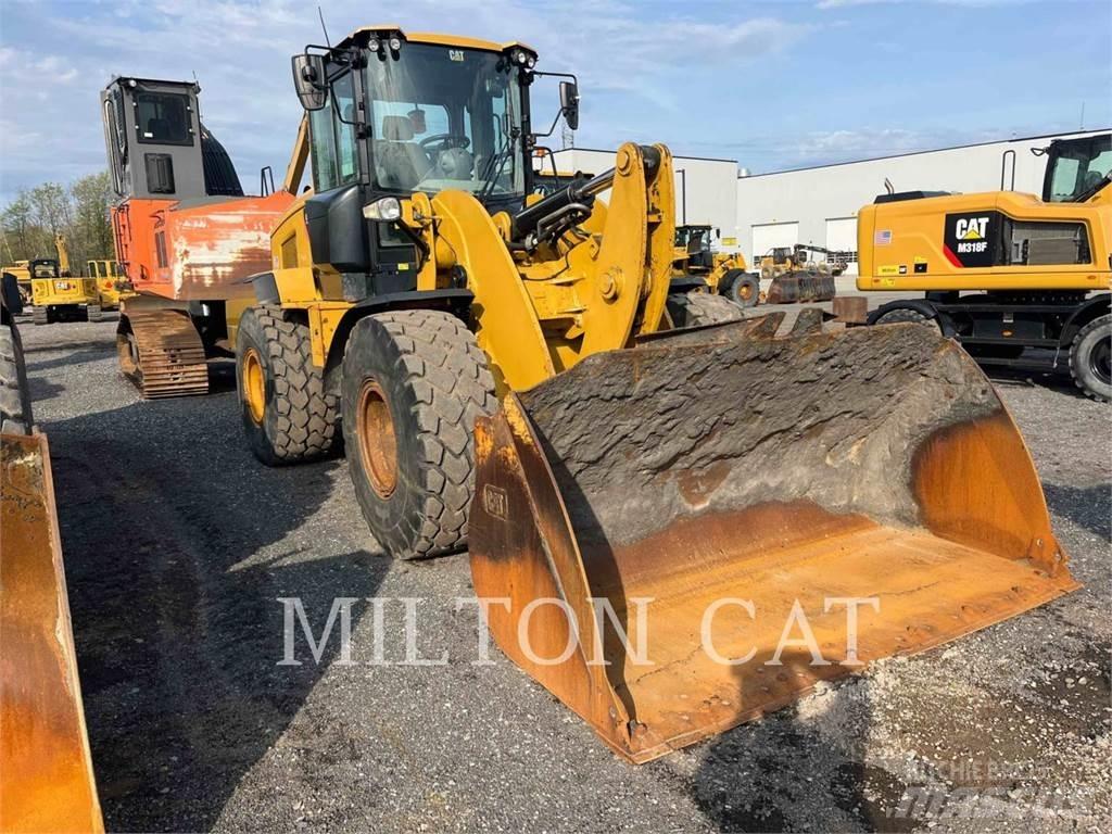 CAT 938M 2V Tekerlekli yükleyiciler