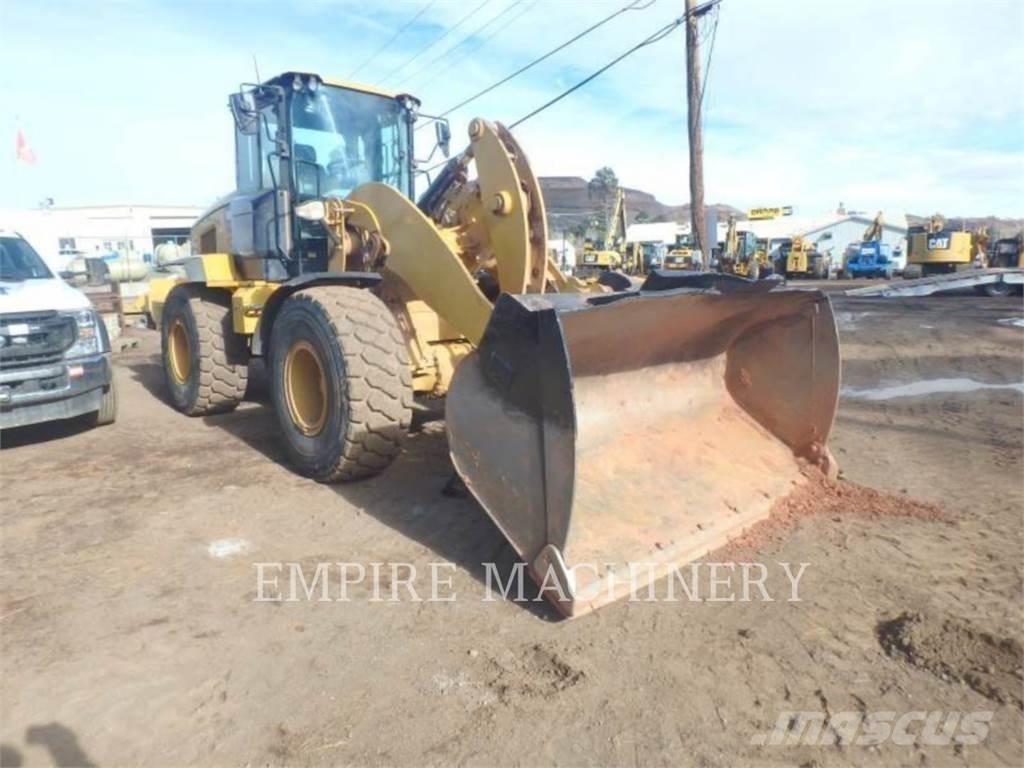 CAT 938M FC Tekerlekli yükleyiciler