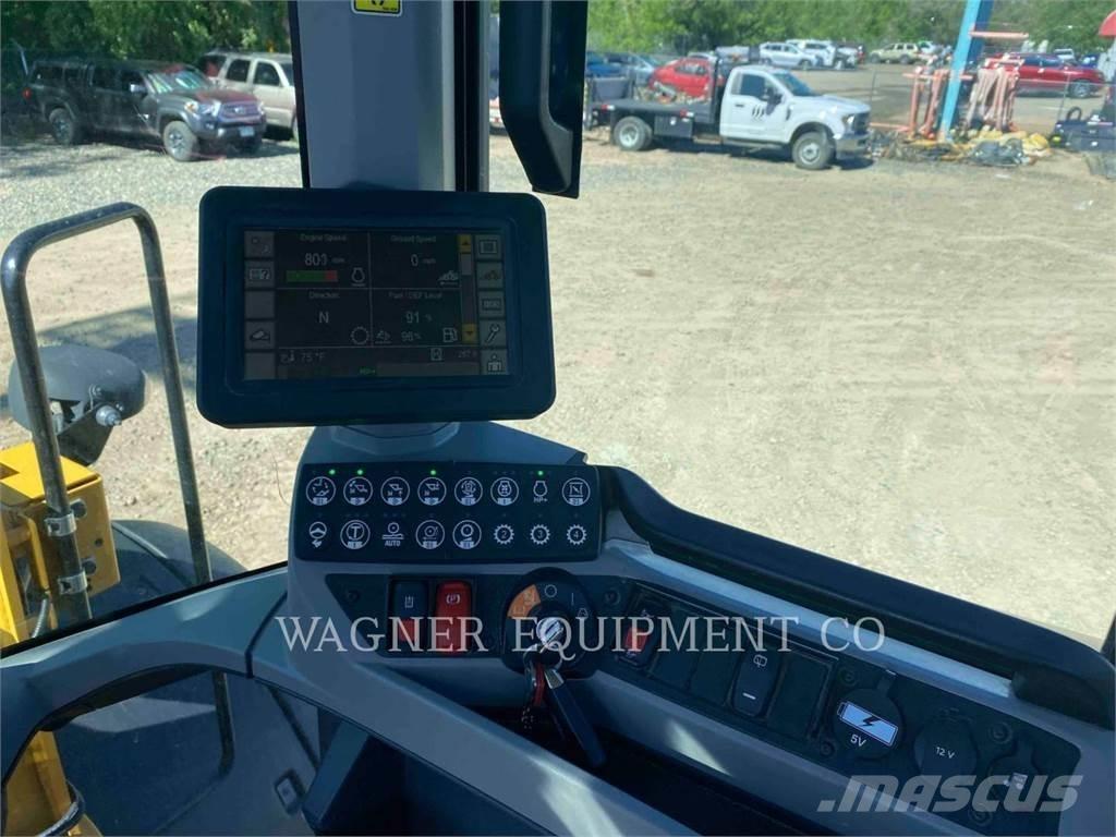 CAT 938M FC Tekerlekli yükleyiciler