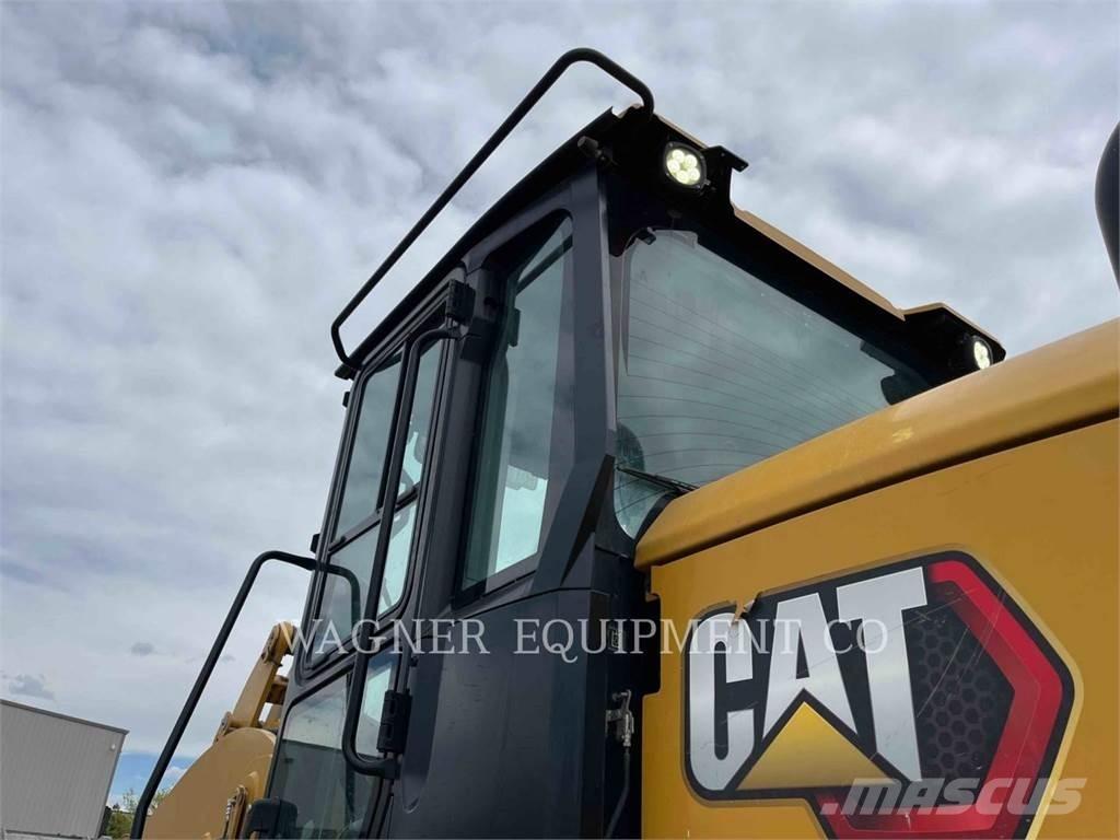 CAT 938M HL Tekerlekli yükleyiciler