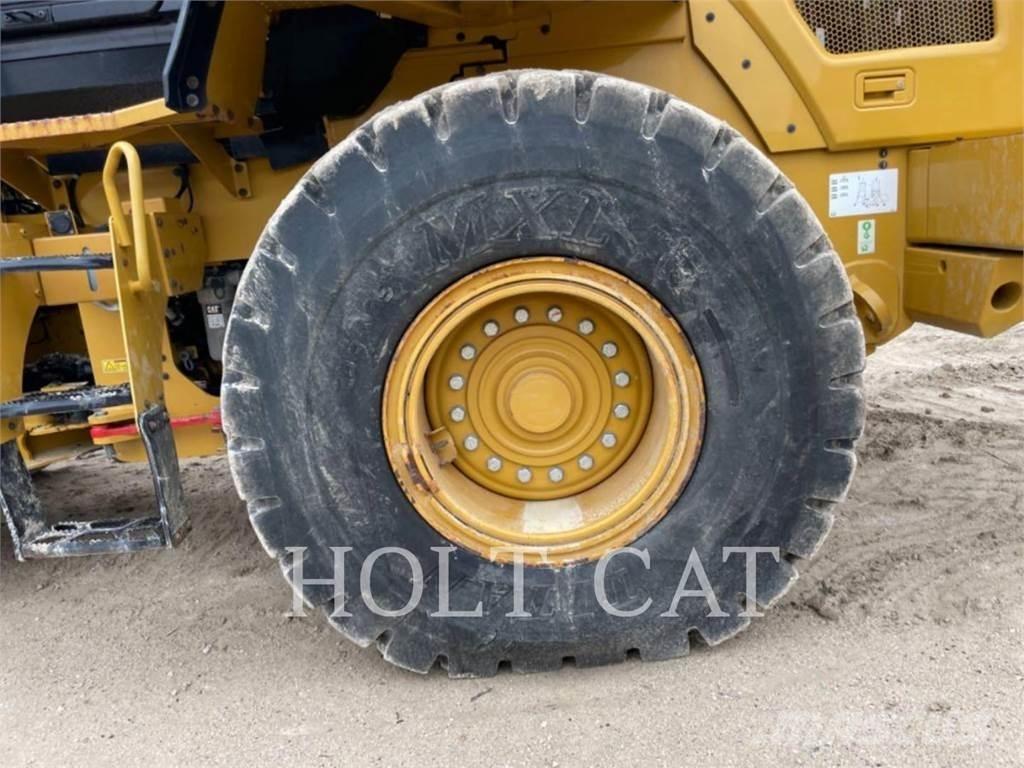 CAT 938M QC Tekerlekli yükleyiciler