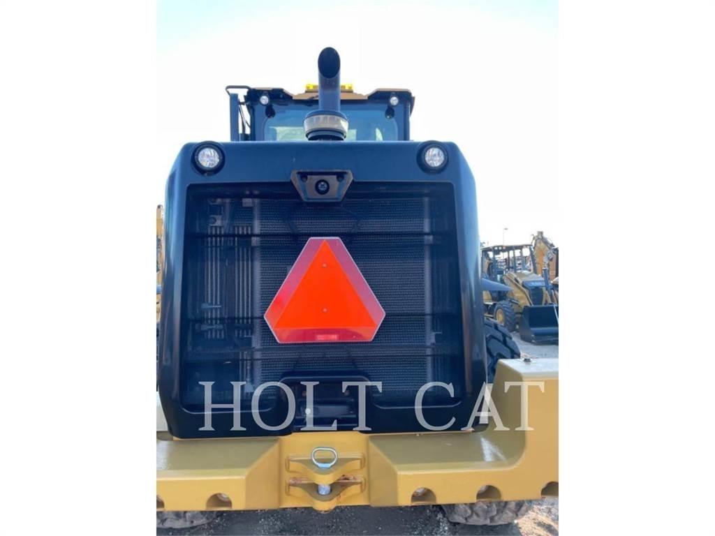 CAT 938M QC Tekerlekli yükleyiciler