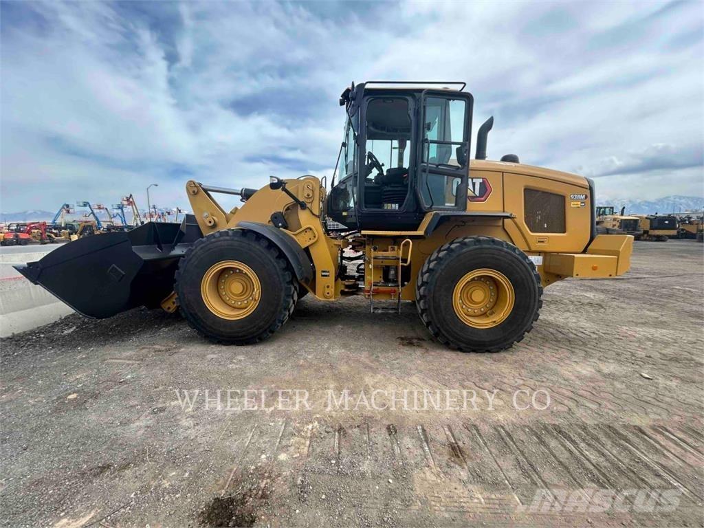 CAT 938M QC 3V Tekerlekli yükleyiciler