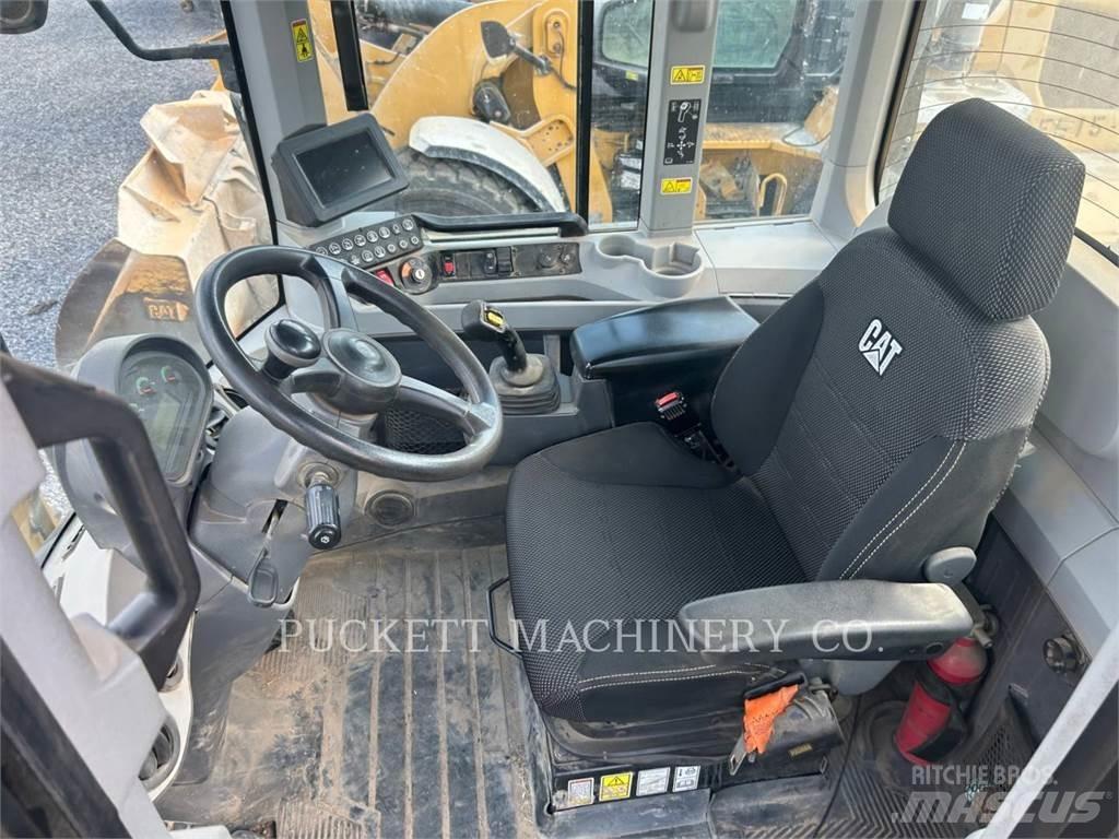 CAT 938M3V28QC Tekerlekli yükleyiciler
