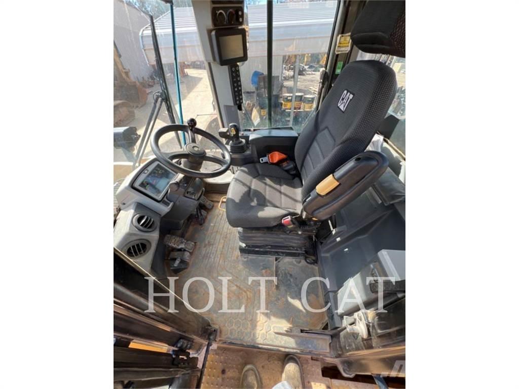 CAT 950M QC Tekerlekli yükleyiciler