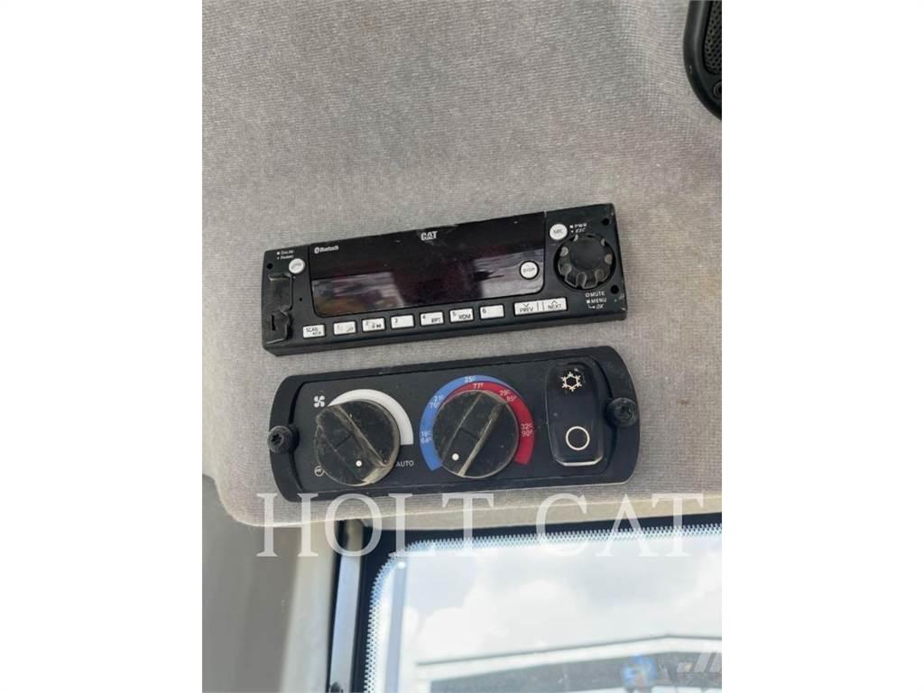 CAT 953 QC Paletli yükleyiciler