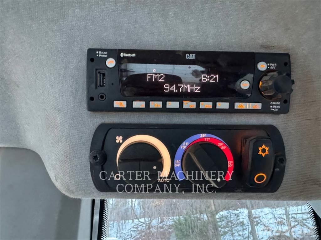 CAT 963 Paletli yükleyiciler
