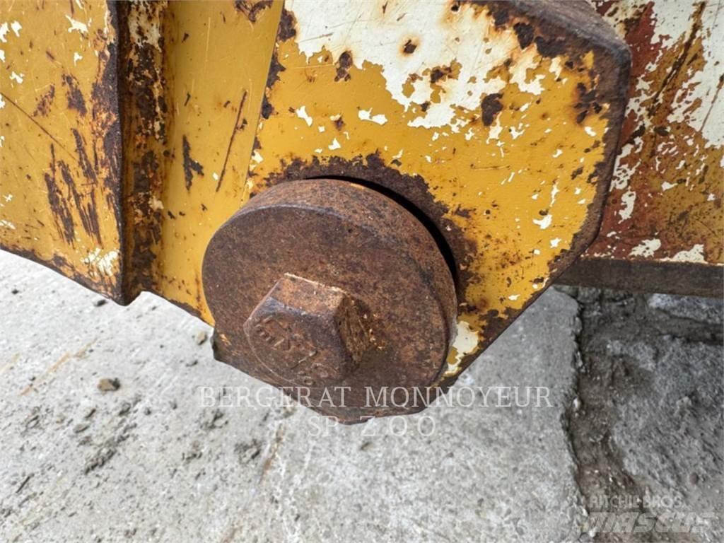CAT 963C Paletli yükleyiciler