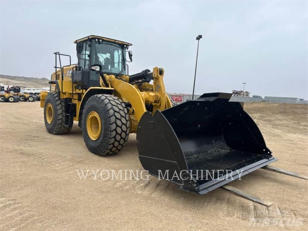 CAT 966 Tekerlekli yükleyiciler