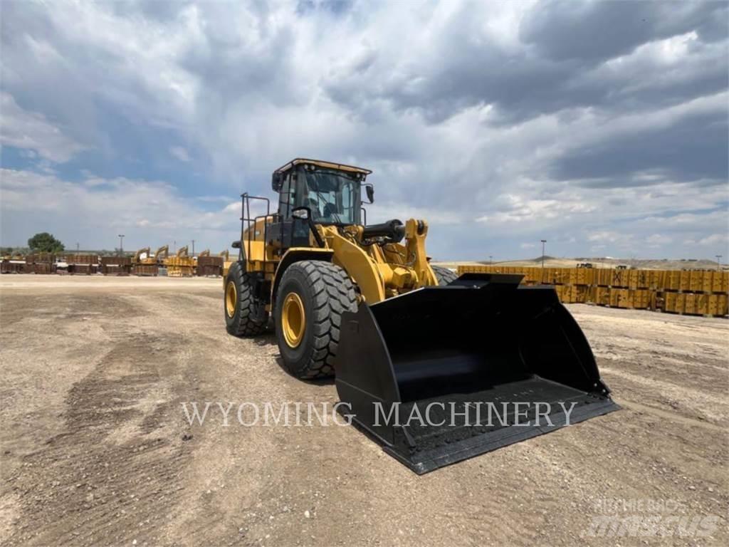 CAT 966 Tekerlekli yükleyiciler