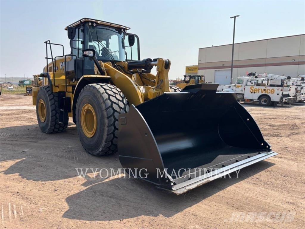 CAT 966 Tekerlekli yükleyiciler