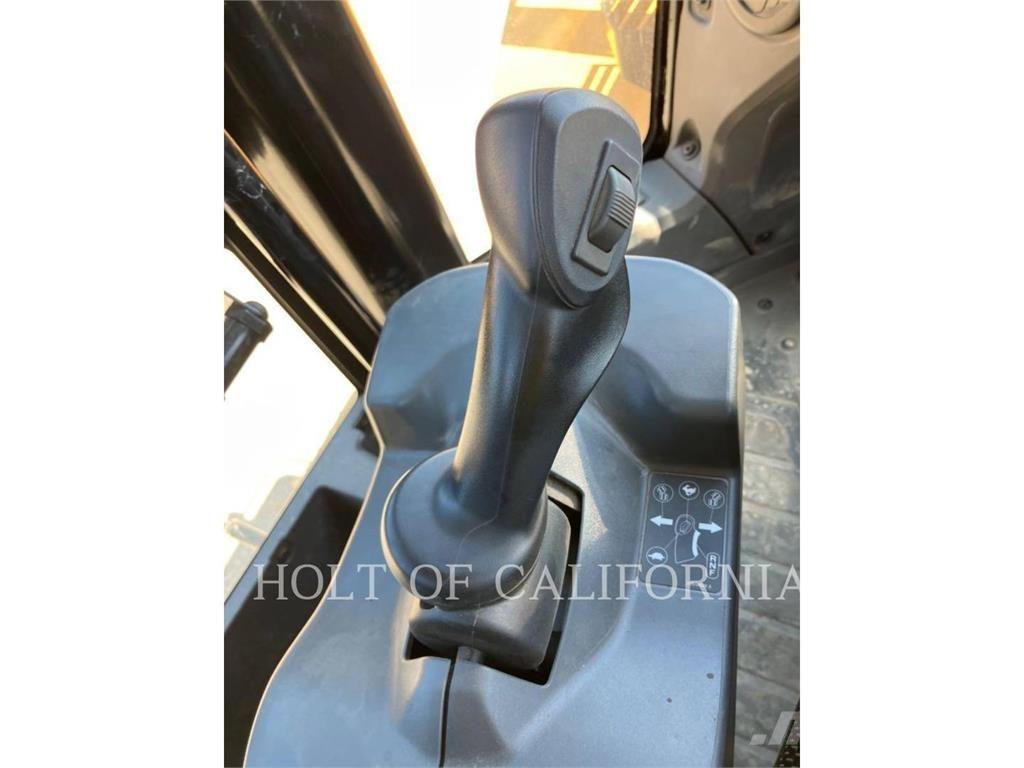 CAT 966 Tekerlekli yükleyiciler