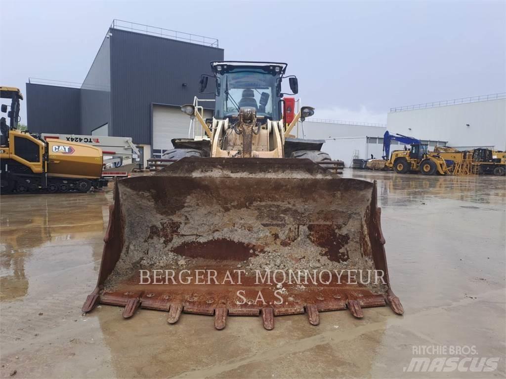 CAT 966M Tekerlekli yükleyiciler